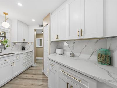 6755 W Broward Blvd #304, Plantation, FL, 33317