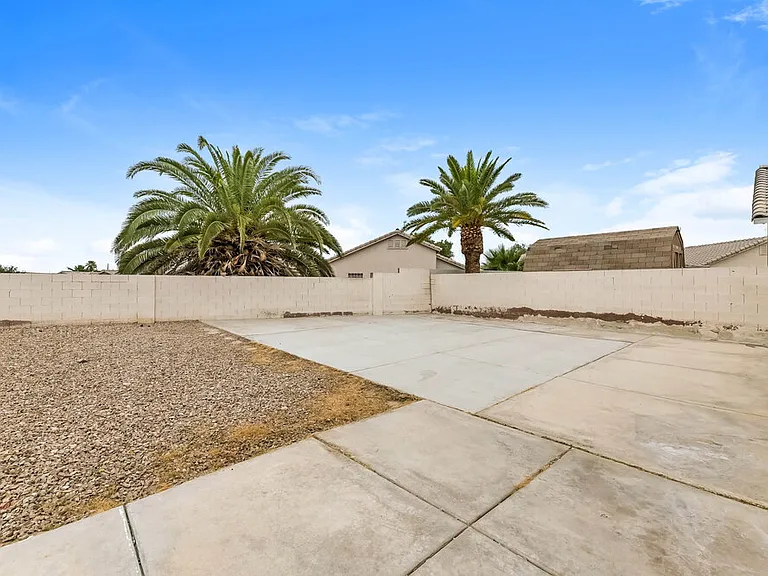 2401 Cypress Island Ct — Photo 15