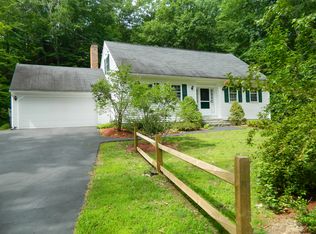 11 Surrey Dr, Bow, NH 03304