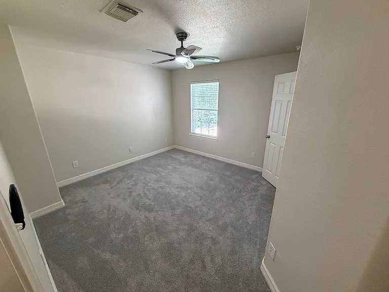 17923 Hollow Hill Ln — Photo 9