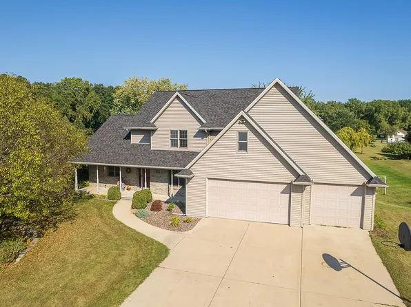 3658 Shiloh Rd, Suamico, WI 54173