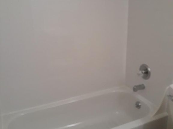 Bathroom shower/tub