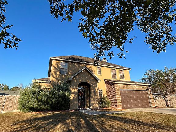 2nd image of 161 Moldaner Ct