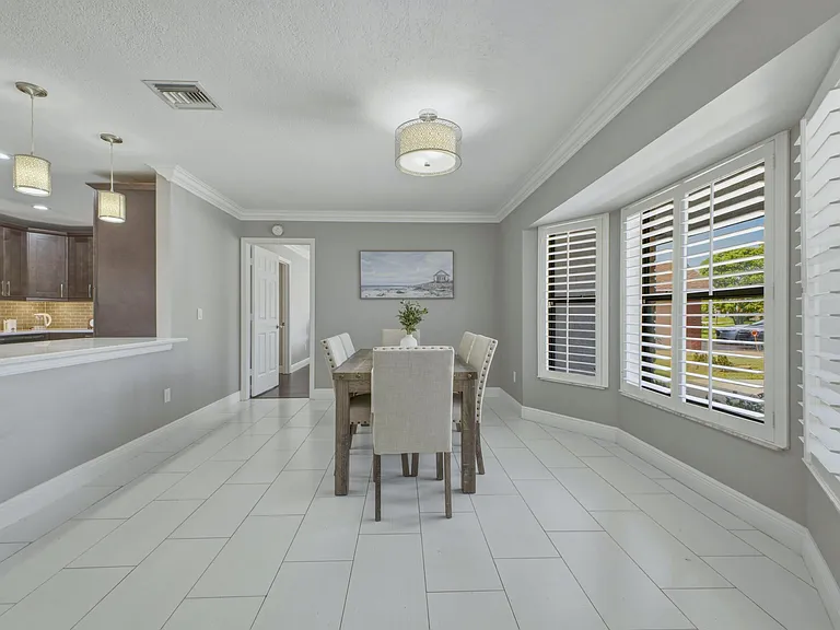 1127 Sea Pines Way — Photo 9