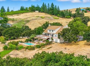 500 Pompadour Dr, Ashland, OR 97520