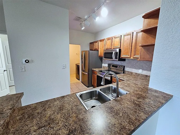 8335 38th Street Cir E #305 — Photo 10