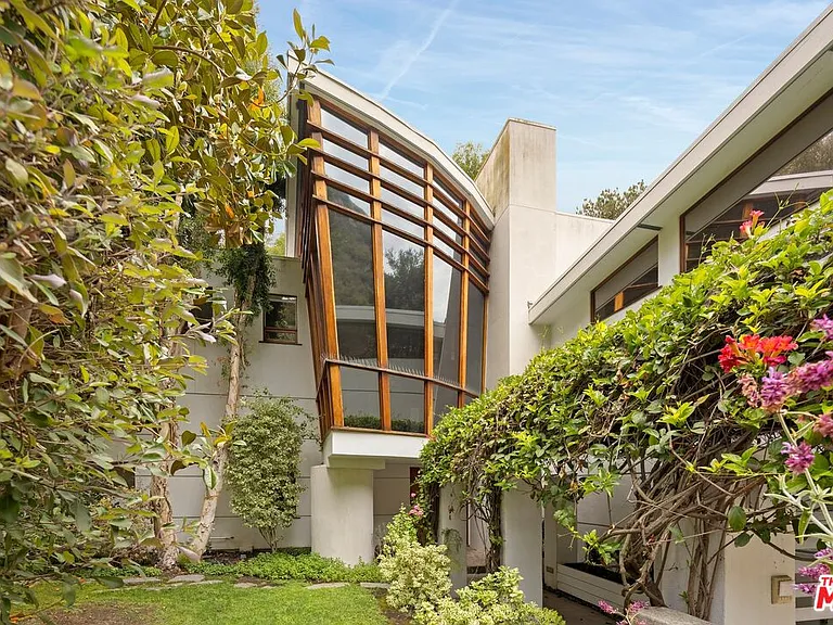 3600 Mandeville Canyon Rd — Photo 25