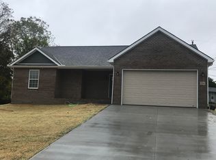 134 Barker Spur Rd, Lily, KY 40740