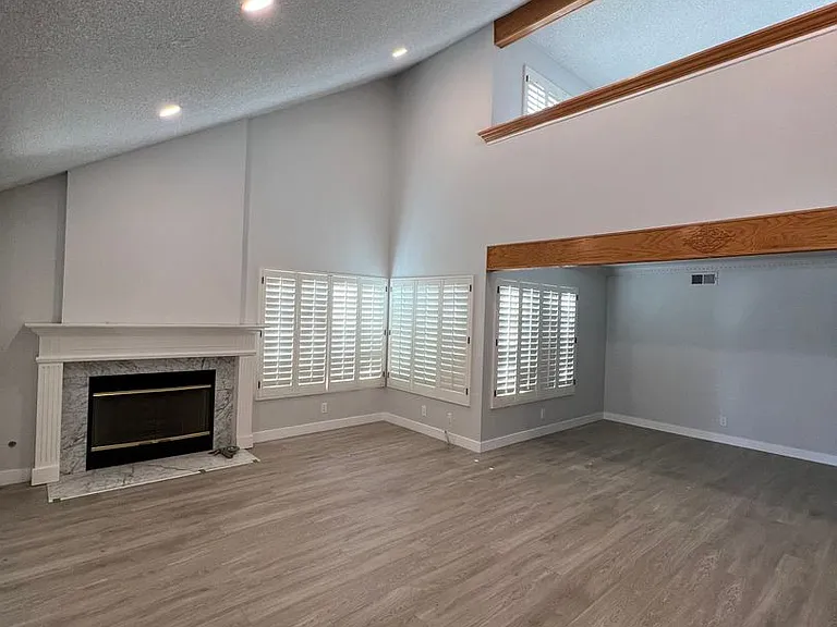 2173 Hietter Ave — Photo 3