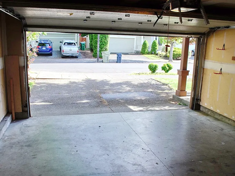 20653 SW Mabel St — Photo 43