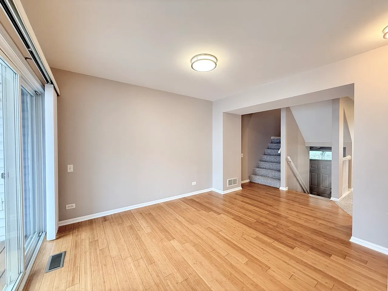 3 bed, 2.5 bath, 1620 sqft, $2,500 — Photo 4