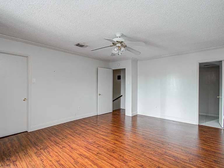 823 S Ripple Creek Dr — Photo 30