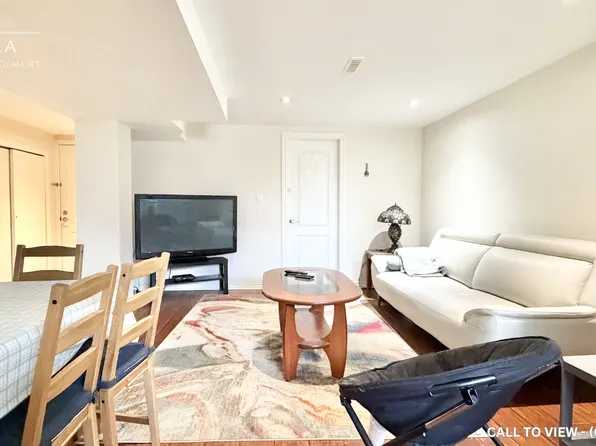 1727 Pharmacy Ave #2, Toronto, ON M1T 1H1