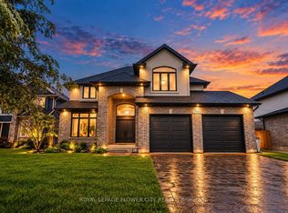 2551 Terry Fox Ct, Strathroy Caradoc, ON N0L1W0