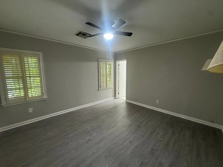 3054 Merrimac Dr — Photo 24
