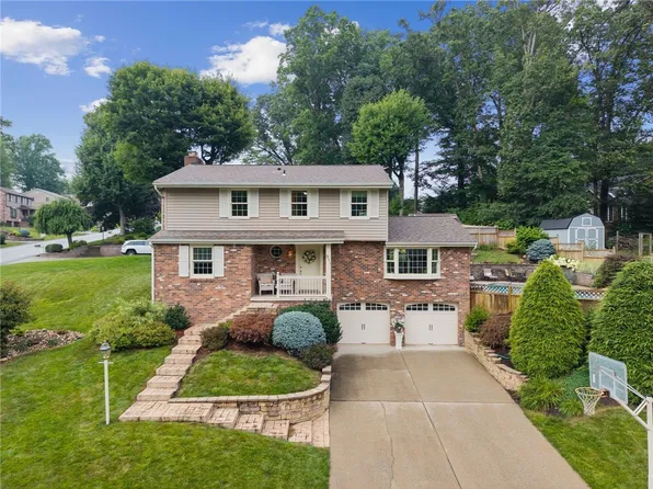 511 Brunswick Dr, Greensburg, PA 15601