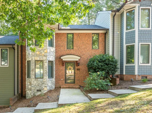 1042 Wexford Pl NW, Concord, NC 28027