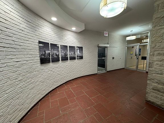 5th image of 3950 N Lake Shore Dr APT 317C
