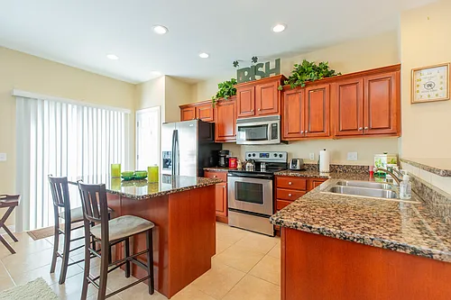 126 Clancey St Photo 1