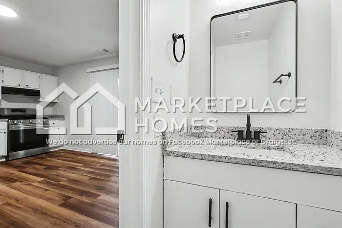 5128 Lakeview Ct — Photo 11