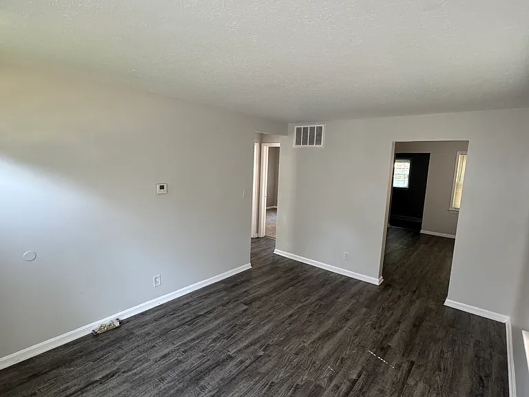 2639 Dixdale Ave — Photo 4