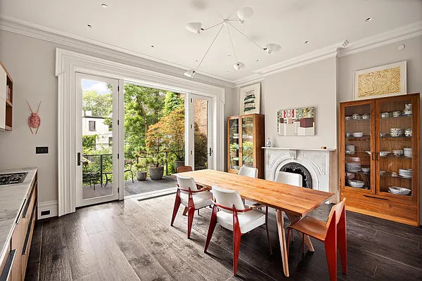 Sold by Corcoran | media 6