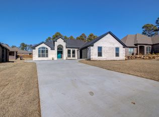 103 Wind River Dr, Maumelle, AR 72113
