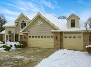 517 Dorchester Dr, Seven Fields, PA 16046