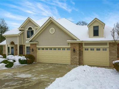 517 Dorchester Dr, Seven Fields, PA, 16046