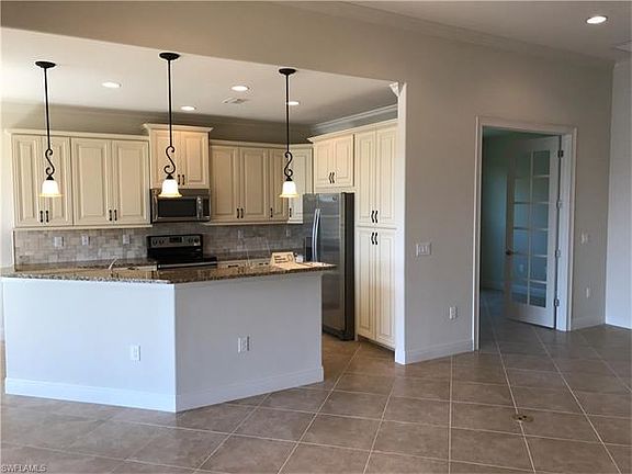 4th image of 8593 Banyan Bay Blvd