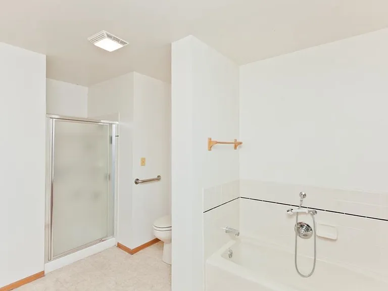 2876 Patterson Rd — Photo 7