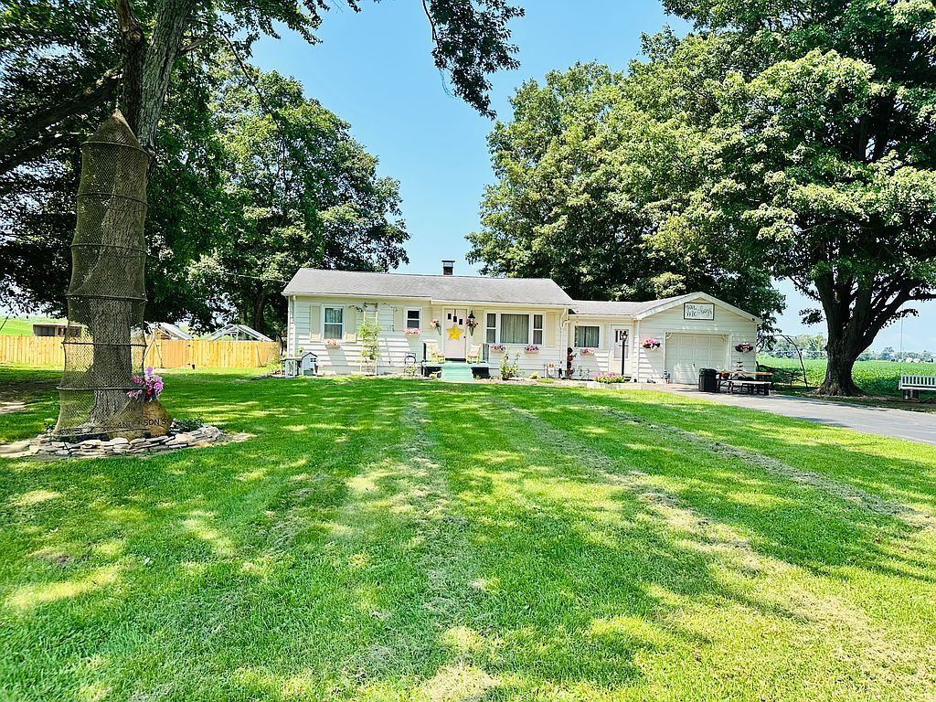 8993 S State Road 165 - Property Image