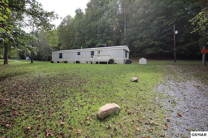 1st image of 811 Seaton Ln
