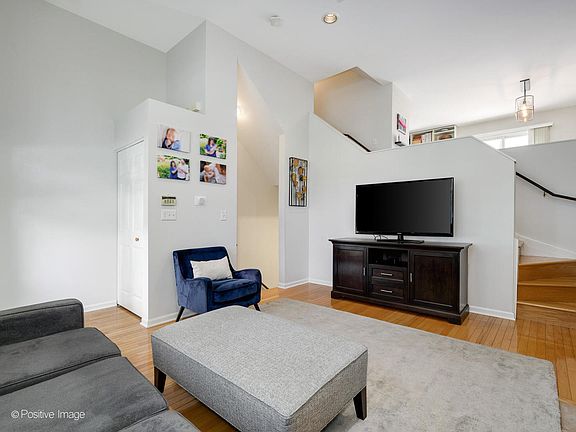 5th image of 3444 N Monticello Ave