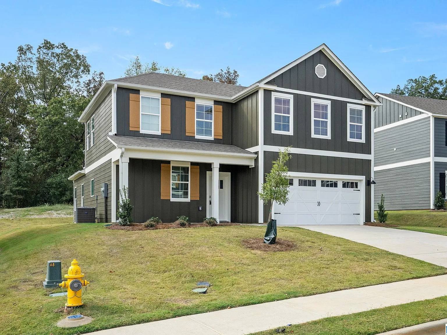 4 bed, 2.5 bath, 2256 sqft, $2,500 — Photo 3