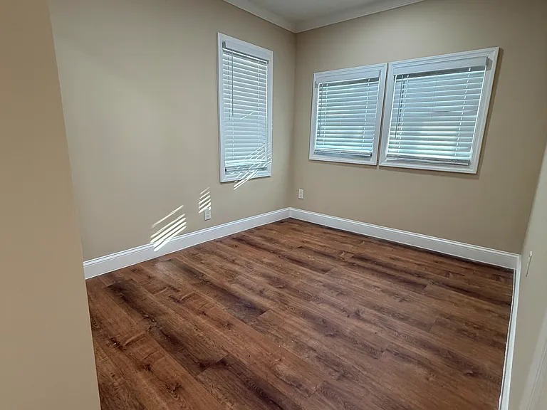 512 N Harrisburg Ave — Photo 9