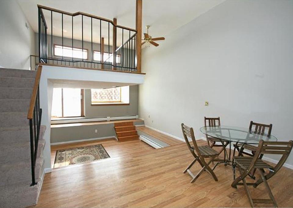 1st image of 350 Oakwood Dr APT 22