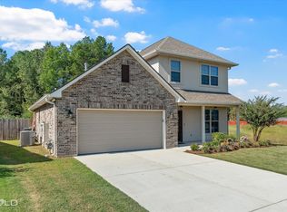 352 Pilatus Dr, Shreveport, LA 71106