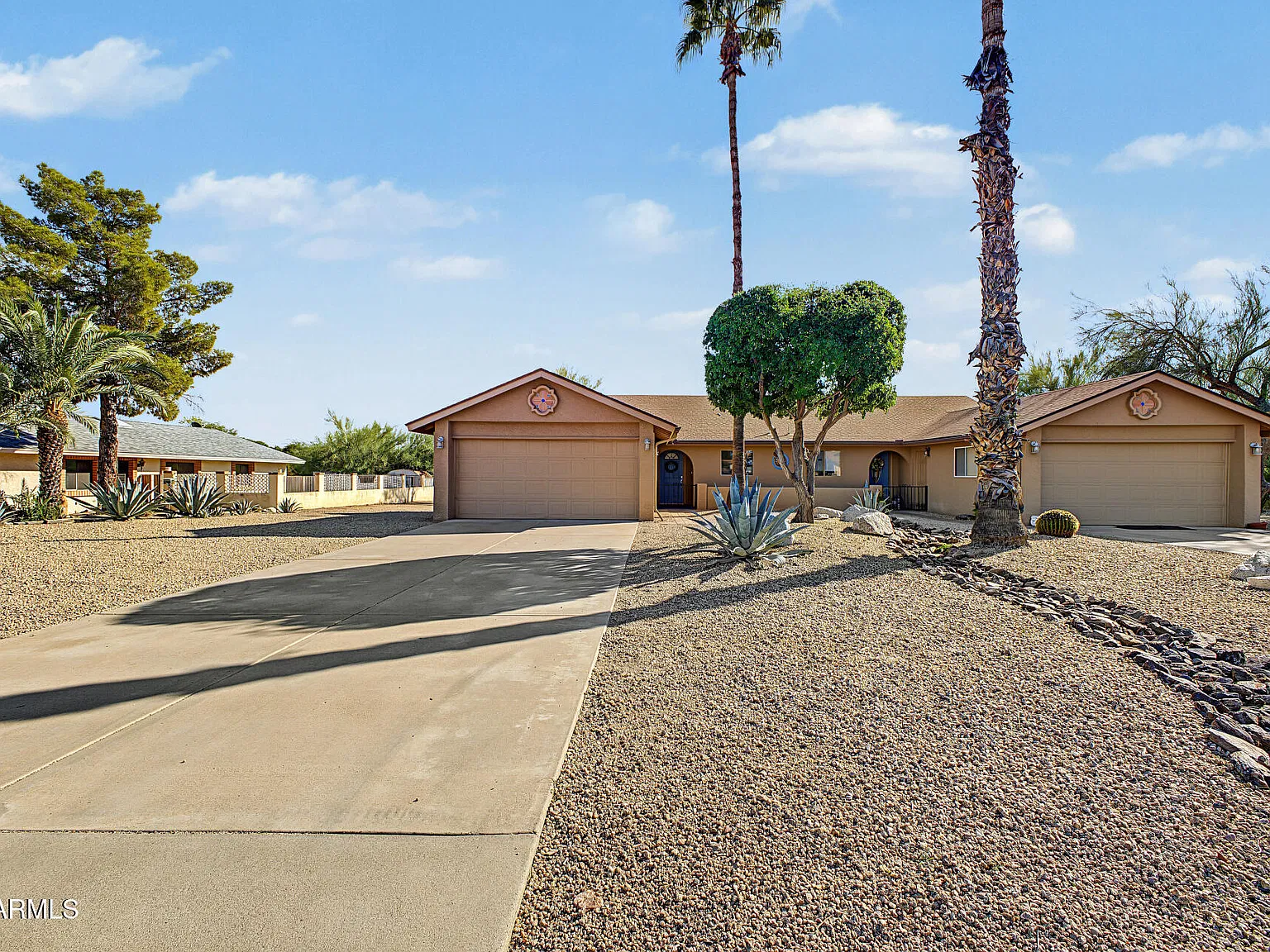 2 bed, 2.0 bath, 2030 sqft, $1,700 — Photo 3
