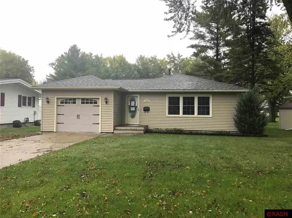 1109 S Moore St, Blue Earth, MN 56013