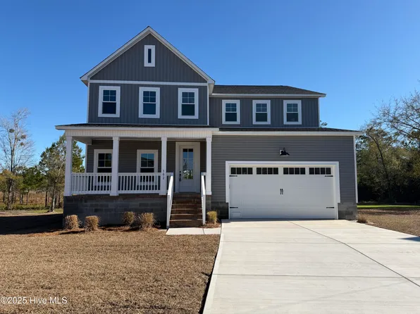 302 E Ivybridge Drive, Hubert, NC 28539