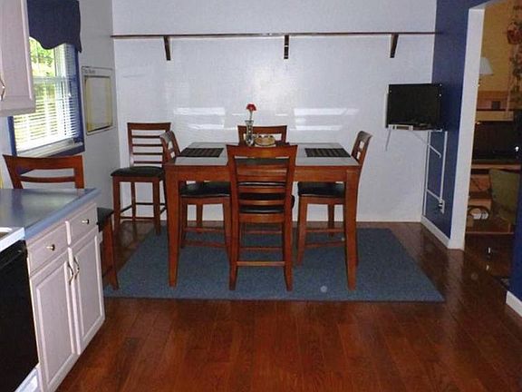5th image of 6255 Rivercliff Ln