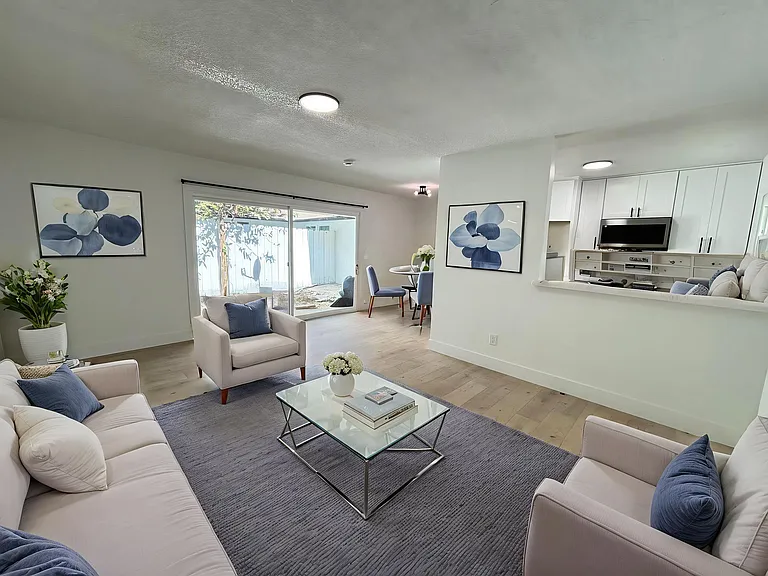 1531 W Ball Rd #B — Photo 1