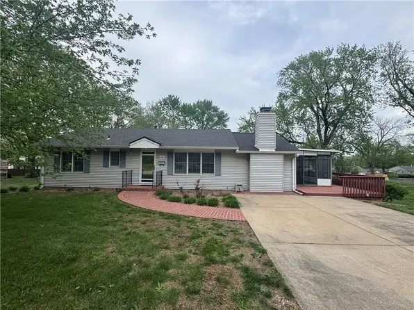 12000 W 60th Pl, Shawnee, KS 66216