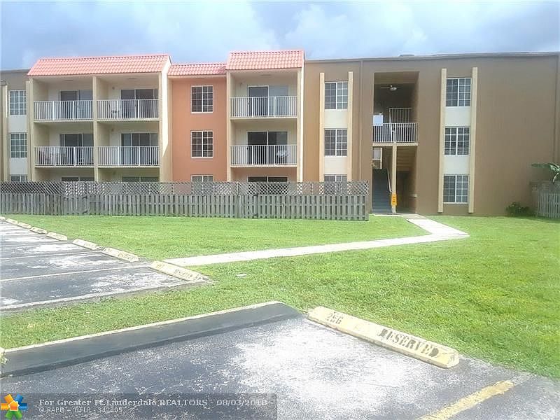 1st image of 5201 Geneva Way APT 106