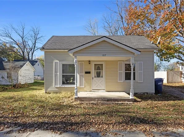 107 NW 16th St, Blue Springs, MO 64015