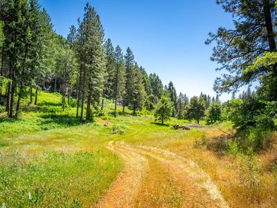 2 Volcanoville Rd, Georgetown, CA, 95634