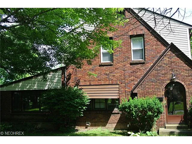 4553 Simon Rd photo 1