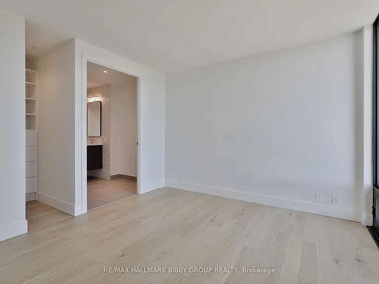 1414 Bayview Ave #605 — Photo 15