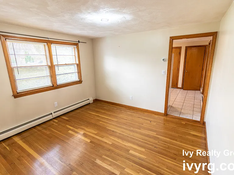71 Trowbridge St #1 — Photo 9